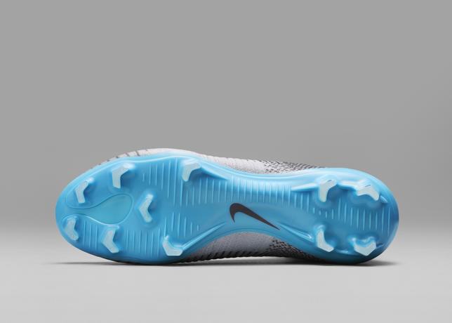 Nike Magista Obra FG Size 6.5 ACC Radiant Reveal Pack