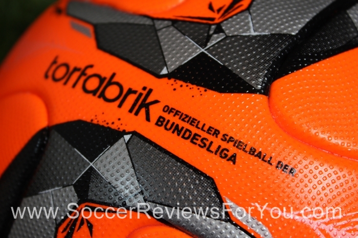 2015-16 Budesliga Torfabrik Winter Official Match  Soccer Ball (3)