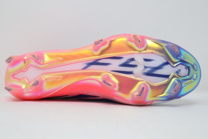 adidas-F50-Hyperfast-Elite-Laceless-FG-Chaos-vs-Control-12 adidas-F50-Hyperfast-Elite-Laceless-FG-Chaos-vs-Control-12