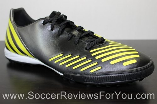Movimiento Potencial Dempsey Adidas Predator Absolado LZ Turf Review - Soccer Reviews For You