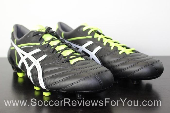 Asics DS Light X-Fly 2 K Review - Soccer Reviews For You