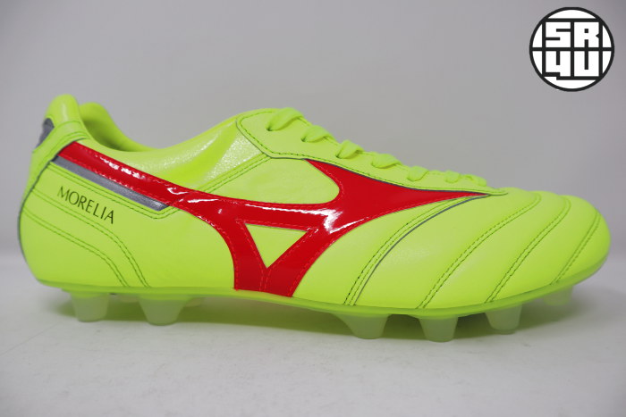 Mizuno-Morelia-2-Made-in-Japan-Safety-Yellow-soccer-football-boots-3