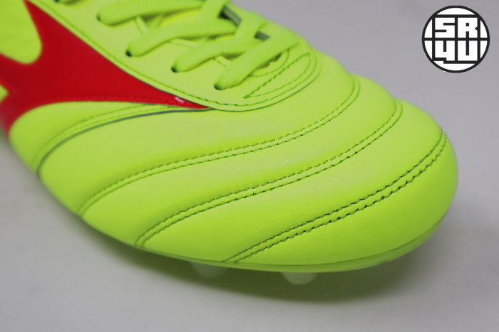 Mizuno-Morelia-2-Made-in-Japan-Safety-Yellow-soccer-football-boots-5