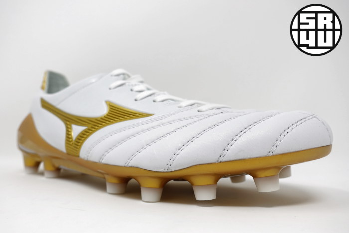Mizuno-Morelia-Neo-2-MIJ-Victory-Gold-Pack-Soccer-Football-Boots-11