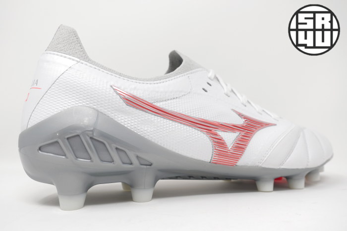 Mizuno-Morelia-Neo-3-Beta-Robotic-Pack-Soccer-Football-Boots-10