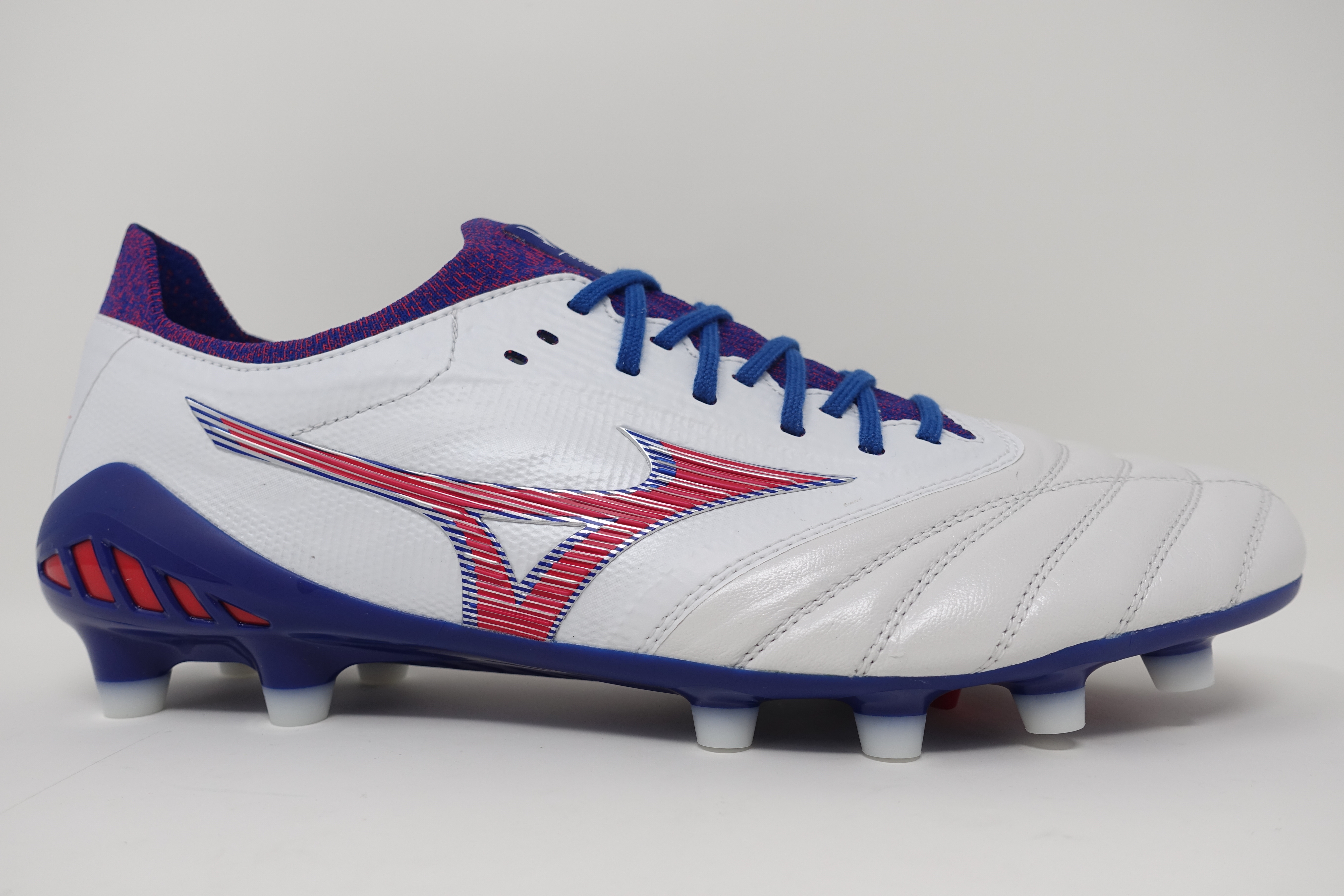 Mizuno-Morelia-Neo-3-Made-in-Japan-Next-Wave-Pack-Soccer-Football-Boots-3