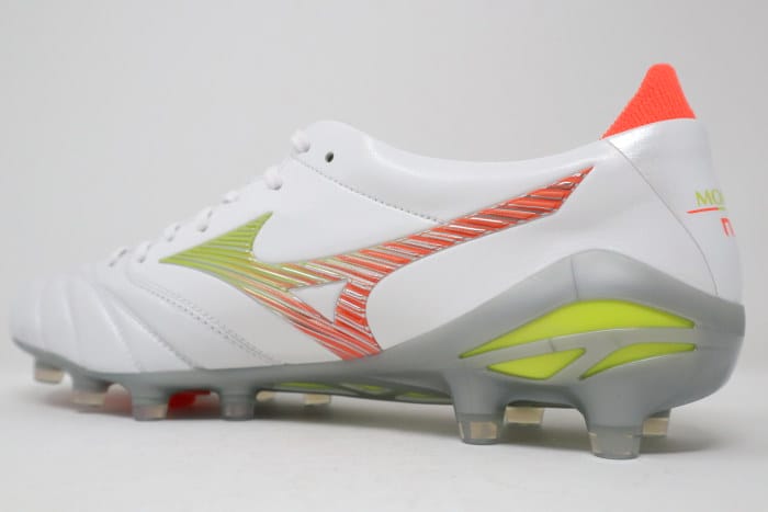 Mizuno Morelia Neo 5 Made in Japan FG Prism Review - Soccer