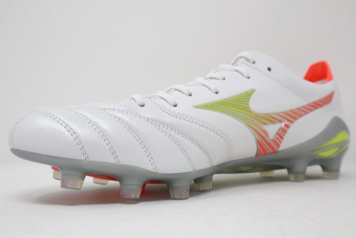 Mizuno Morelia Neo 5 Made in Japan FG Prism Review - Soccer