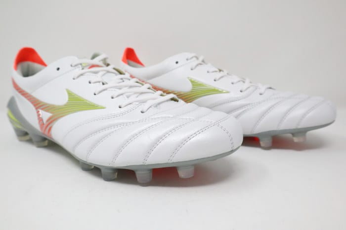 Mizuno Morelia Neo 5 Made in Japan FG Prism Review - Soccer