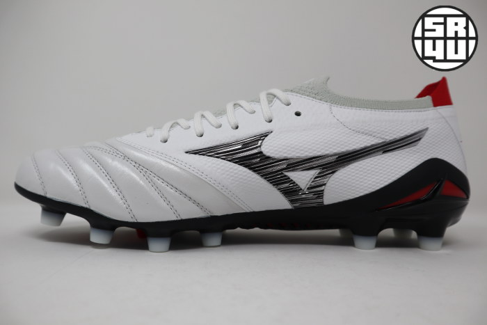 Mizuno Morelia Neo 4 Beta FG Made in Japan Review - Soccer Reviews