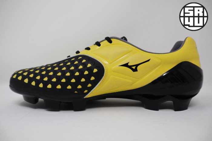 oppervlakte vrijwilliger Maak een sneeuwpop Mizuno Wave Ignitus 4 Made In Japan Limited Edition Review - Soccer Reviews  For You