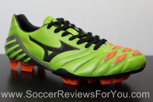 Mizuno Wave Ignitus 2 Review - Soccer Reviews For You