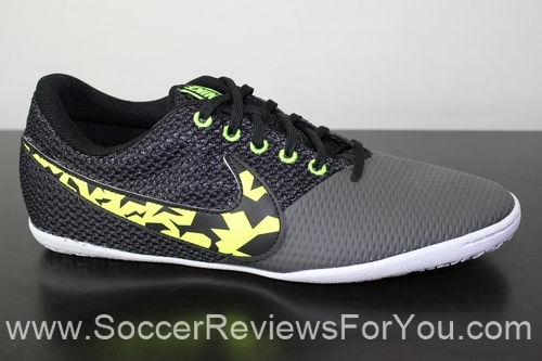 Nike Elastico Pro 3 Indoor Soccer/Futsal Shoes