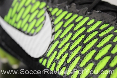 Nike Magista Obra Black/Volt/Hyperpunch Soccer/Football Cleats