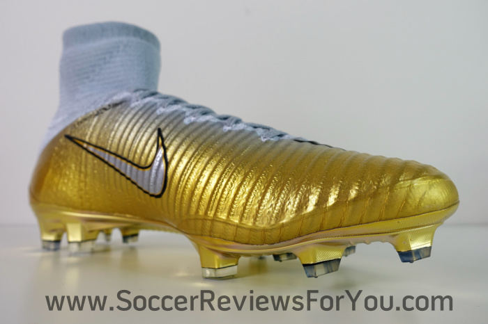 Nike Mercurial Superfly VI Pro CR7 FG Mens Boots Firm