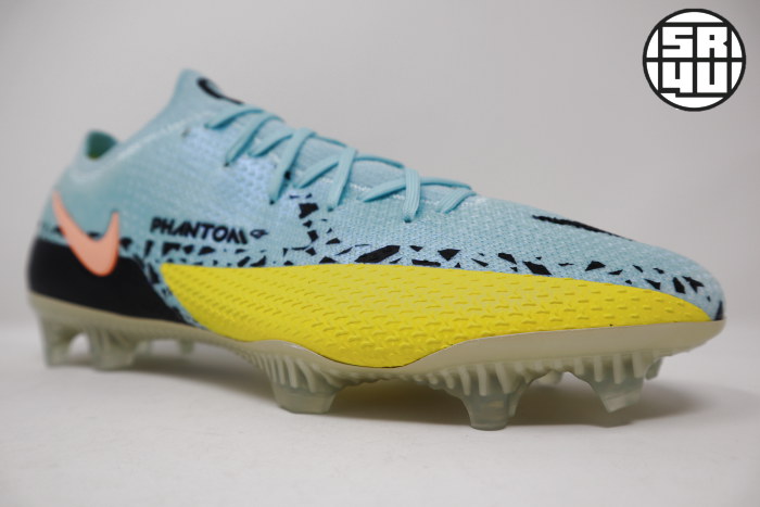 Nike-Phantom-GT-2-Elite-FG-Lucent-Pack-Soccer-Football-Boots-11 Nike-Phantom-GT-2-Elite-FG-Lucent-Pack-Soccer-Football-Boots-11