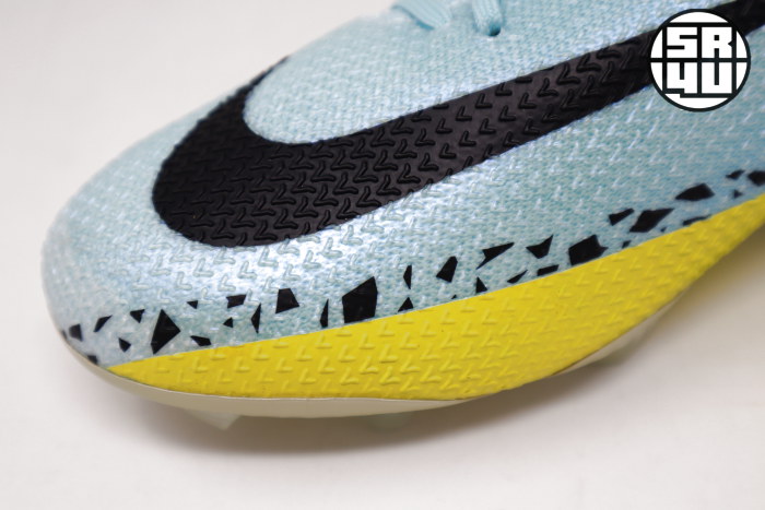 Nike-Phantom-GT-2-Elite-FG-Lucent-Pack-Soccer-Football-Boots-6 Nike-Phantom-GT-2-Elite-FG-Lucent-Pack-Soccer-Football-Boots-6