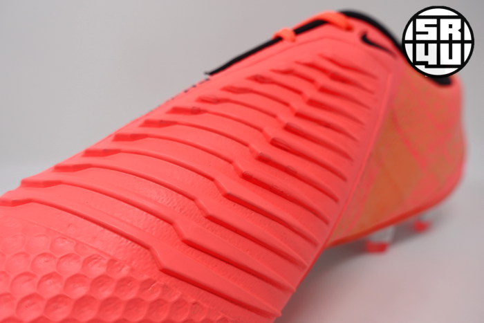Nike-Phantom-Venom-Elite-Fire-Pack-Soccer-Football-Boots-8