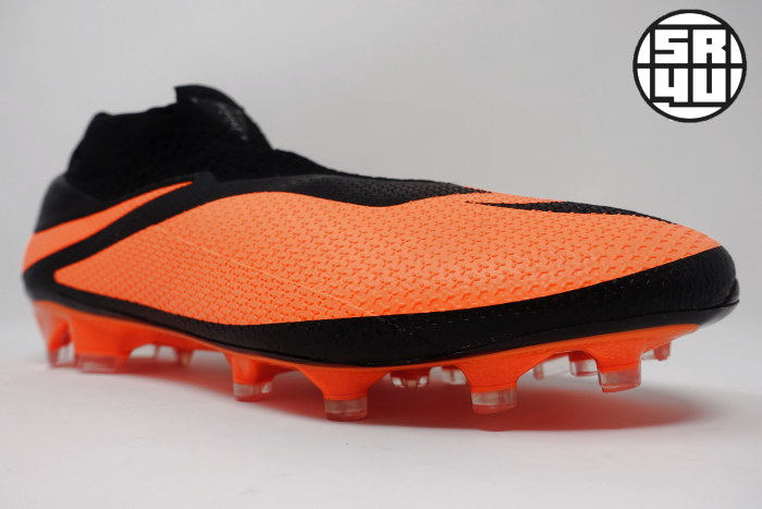 Nike-Phantom-Vision-2-Elite-Hypervenom-Limited-Edition-Soccer-Football-Boots-11