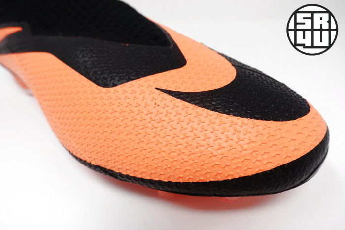 Nike-Phantom-Vision-2-Elite-Hypervenom-Limited-Edition-Soccer-Football-Boots-5