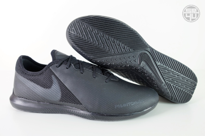 Nike Phantom Vision Academy Indoor Stealth Ops Pack Soccer-Futsal Boots1