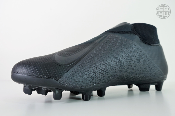 Nike Phantom Vision Academy Stealth Ops Pack Soccer-Football Boots14