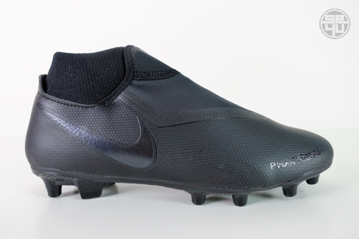 Nike Phantom Vision Academy Stealth Ops Pack Soccer-Football Boots3