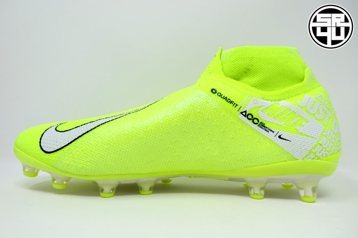 Chapoteo puño Votación Nike Phantom Vision Elite AG-PRO New Lights Pack Review - Soccer Reviews  For You