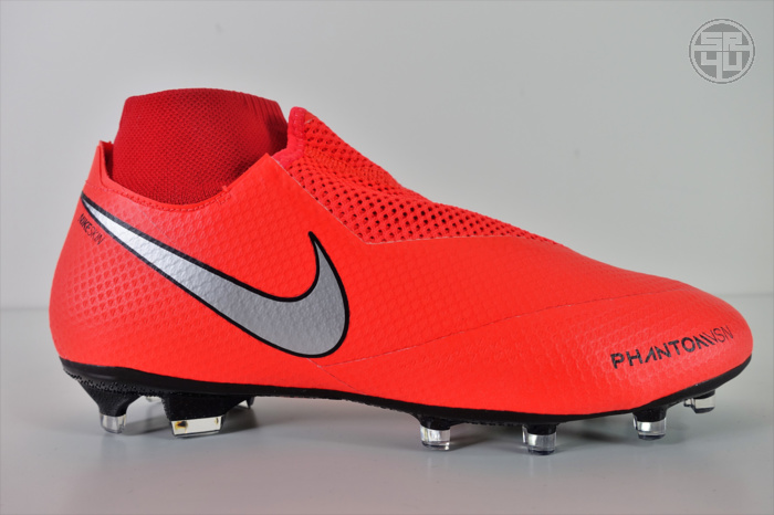 Nike PHANTOM VSN C Football Shoes For Men Flipkart
