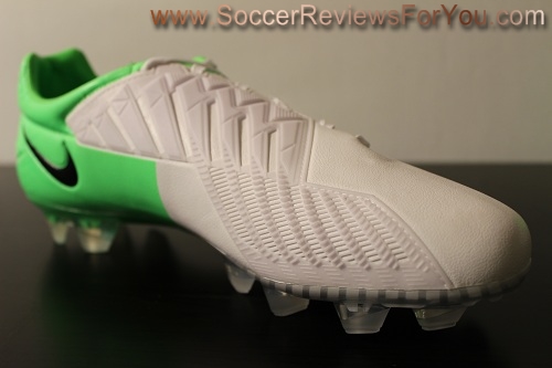 Nike T90 Laser IV Kanga-Lite Firm Ground Review - Soccer Reviews 