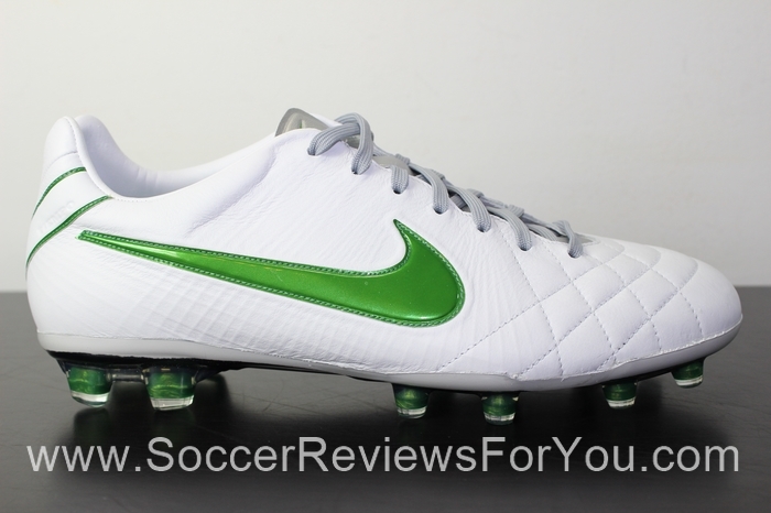 Nike Tiempo Legend 4 Elite Soccer/Football Boots