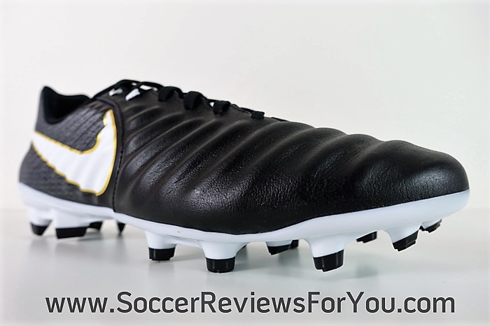 Treinta Inapropiado Visible Nike Tiempo Ligera 4 Review - Soccer Reviews For You