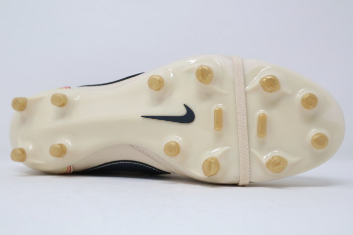 Nike Tiempo Ligera Pro FT FG R10 Limited Edition Review - Soccer