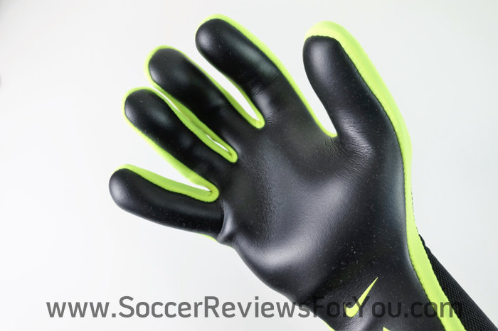 Nike Vapor Touch Soccer-Football Goalkeeper Gloves10