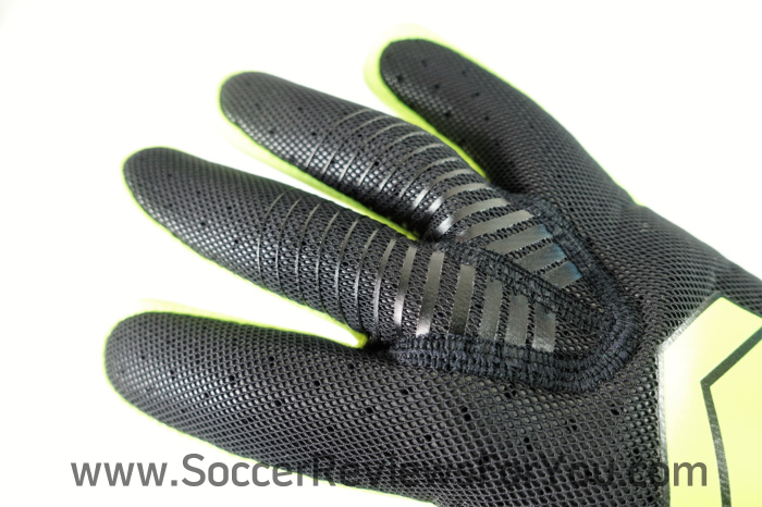 Nike Vapor Touch Soccer-Football Goalkeeper Gloves6