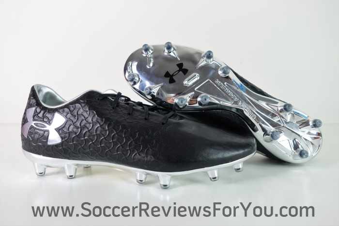 Under Armour Magnetico Pro Black Soccer-Football Boots1