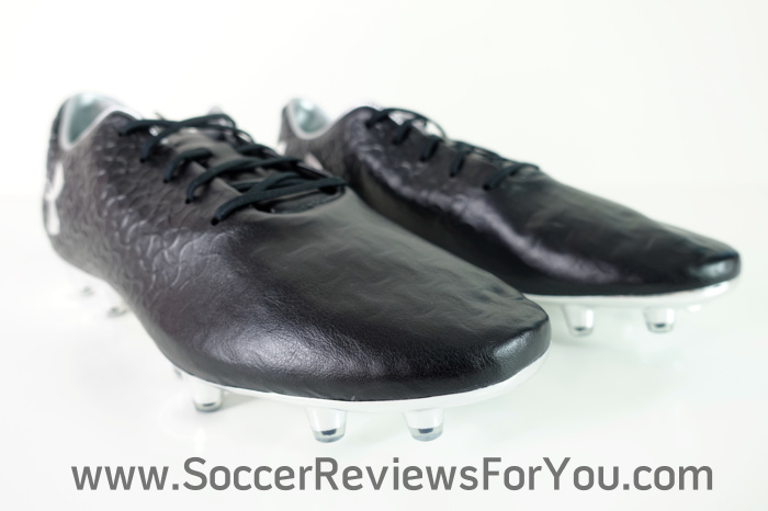 Under Armour Magnetico Pro Black Soccer-Football Boots2