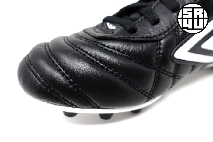 Umbro-Speciali-Pro-Soccer-Football-Boots-6