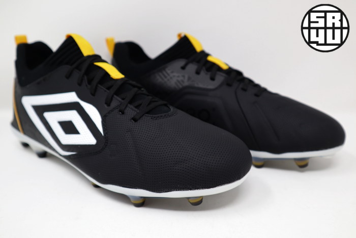 Black & Yellow Top & Laces Umbro Soccer Cleat Shoes White 