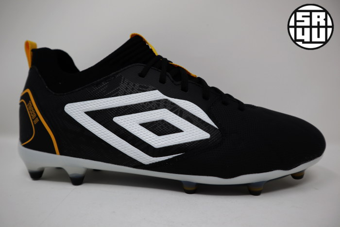 Umbro-Tocco-2-Pro-Soccer-Football-Boots-3