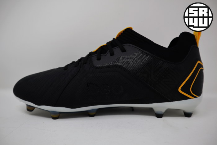 Umbro-Tocco-2-Pro-Soccer-Football-Boots-4