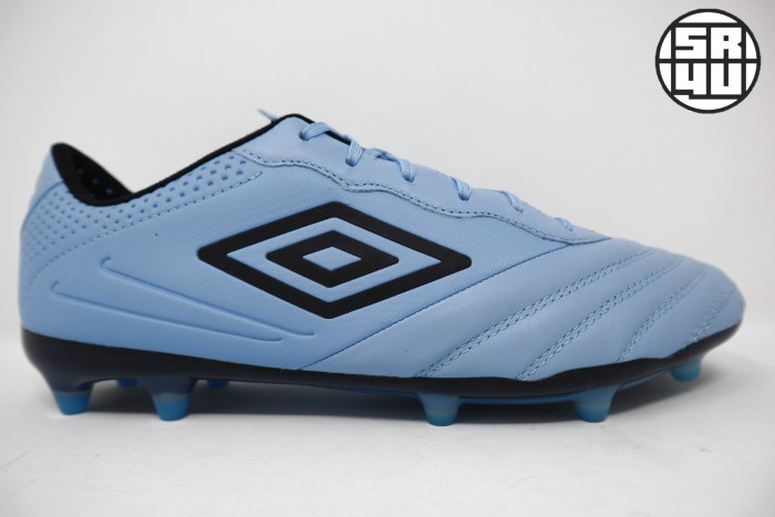 Umbro-Tocco-3-Pro-Soccer-Football-Boots-3