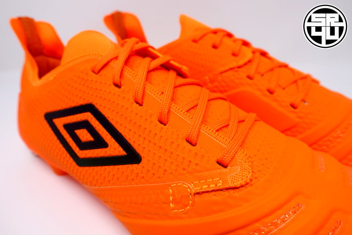 Umbro-UX-Accuro-3-Limited-Edition-Soccer-Football-Boots-10