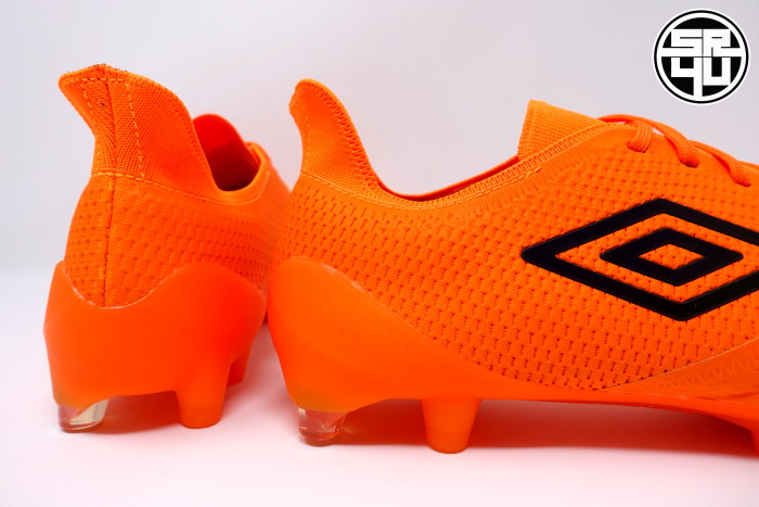 Umbro-UX-Accuro-3-Limited-Edition-Soccer-Football-Boots-11