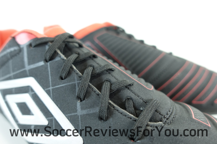 Umbro UX Accuro Soccer-Football Boots (11)