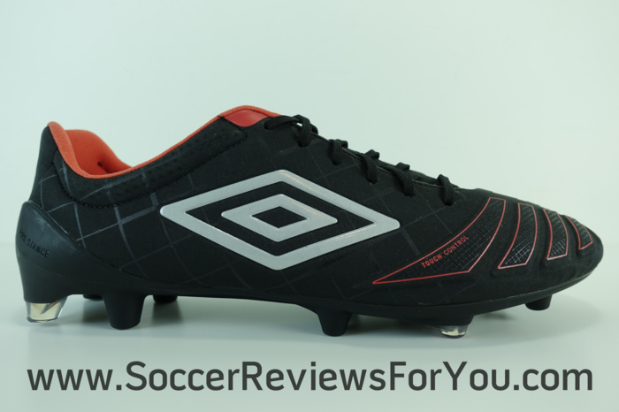 Umbro UX Accuro Soccer-Football Boots (3)
