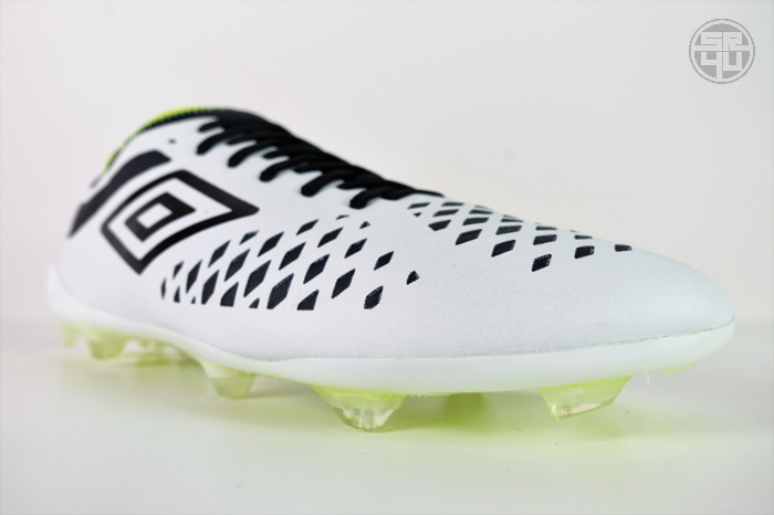 Umbro Velocita 4 Pro Soccer-Football Boots12