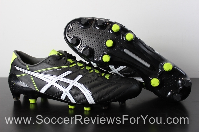 asics wide soccer cleats