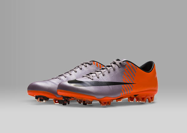 2010 NIKE MERCURIAL VAPOR SUPERFLY II Nike unveiled the Mercurial Vapor Superfly II, influenced by insights from Cristiano Ronaldo, who made a bold statement in these boots during the summer of 2010 in South Africa. The boot’s metallic mach purple and total orange scheme was inspired by the cheetah and selected after intense investigation revealed that the colors stimulate peripheral vision in game conditions. Essentially, the fierce colorway helped players quickly spot their teammates and execute pinpoint passes. The boot also featured NIKE SENSE technology designed for acceleration and speedy direction changes. 