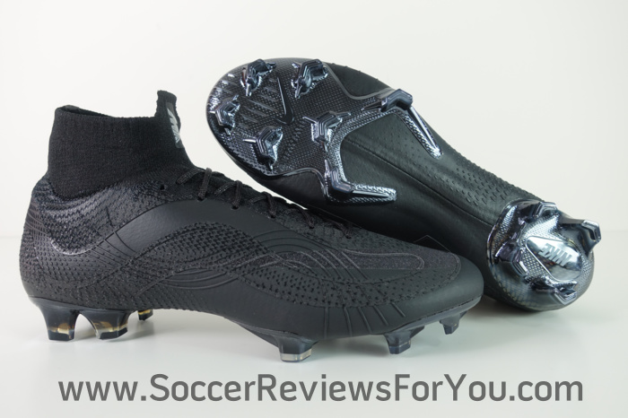Nike Jr. Mercurial Superfly 6 Elite FG Soccer shoes solid.